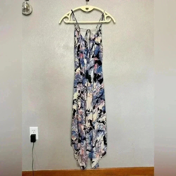 3/$25 Cotton Candy LA Summer Midi Open Back Dress Medium - Picture 6 of 9